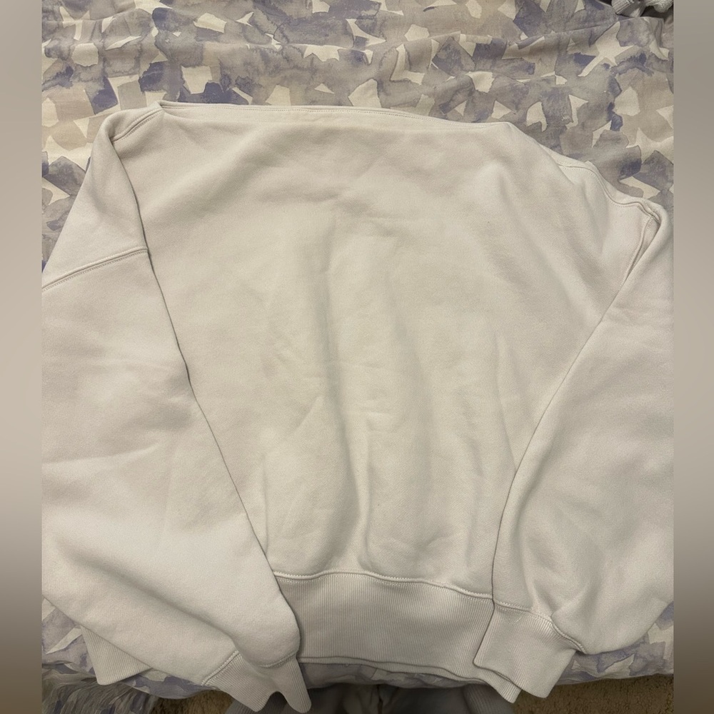 Abercrombie off the shoulder sweatshirt